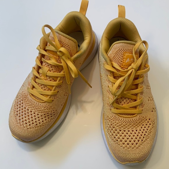 NIKE APL Propelium yellow sneakers - Picture 1 of 5